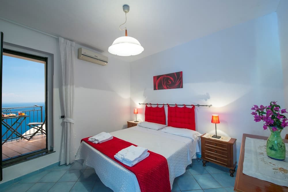 Photo of Bedroom in Furore