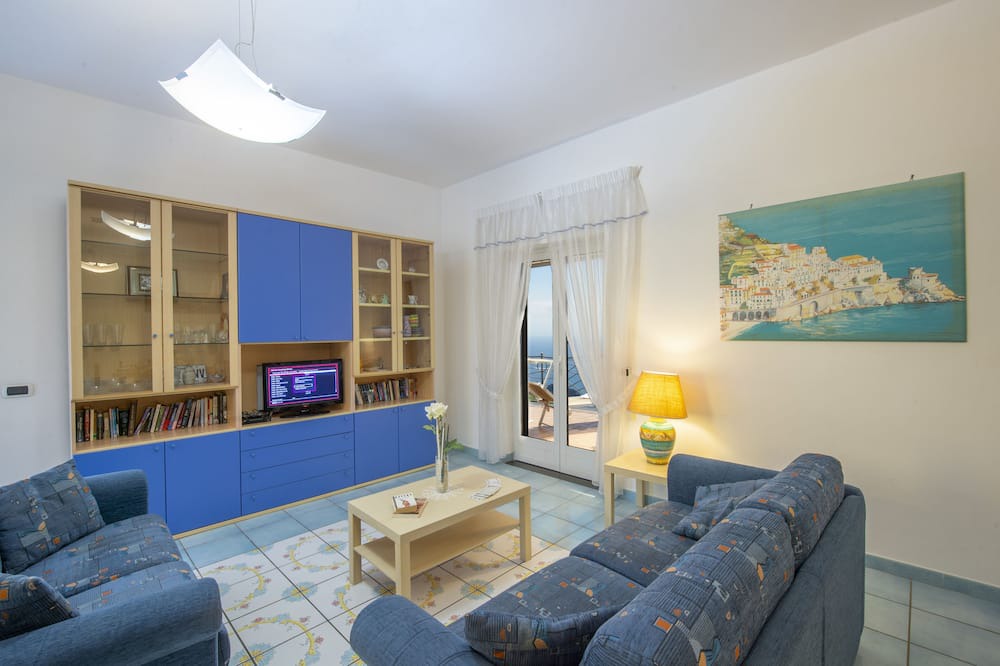 Photo of Livingroom in Furore