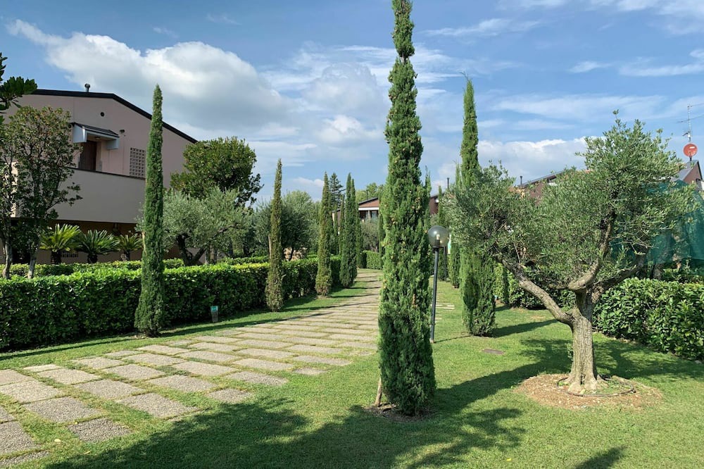 Photo of Others in Crociale
