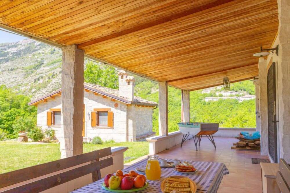 Photo of Patio Balcony in Taranta Peligna