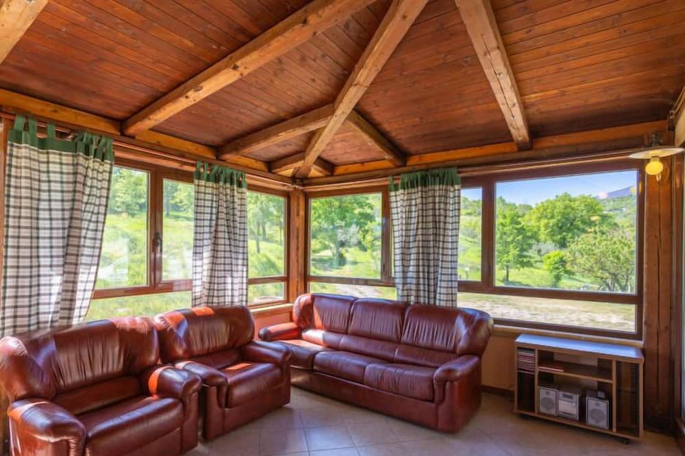 Photo of Livingroom in Taranta Peligna