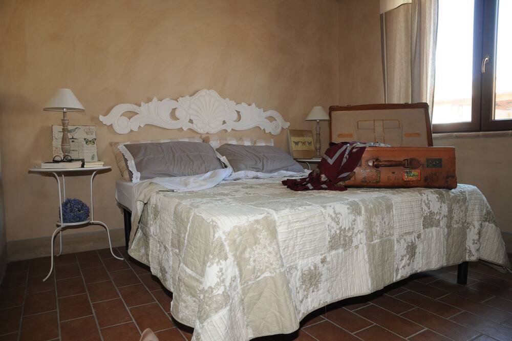 Photo of Bedroom in Montoro