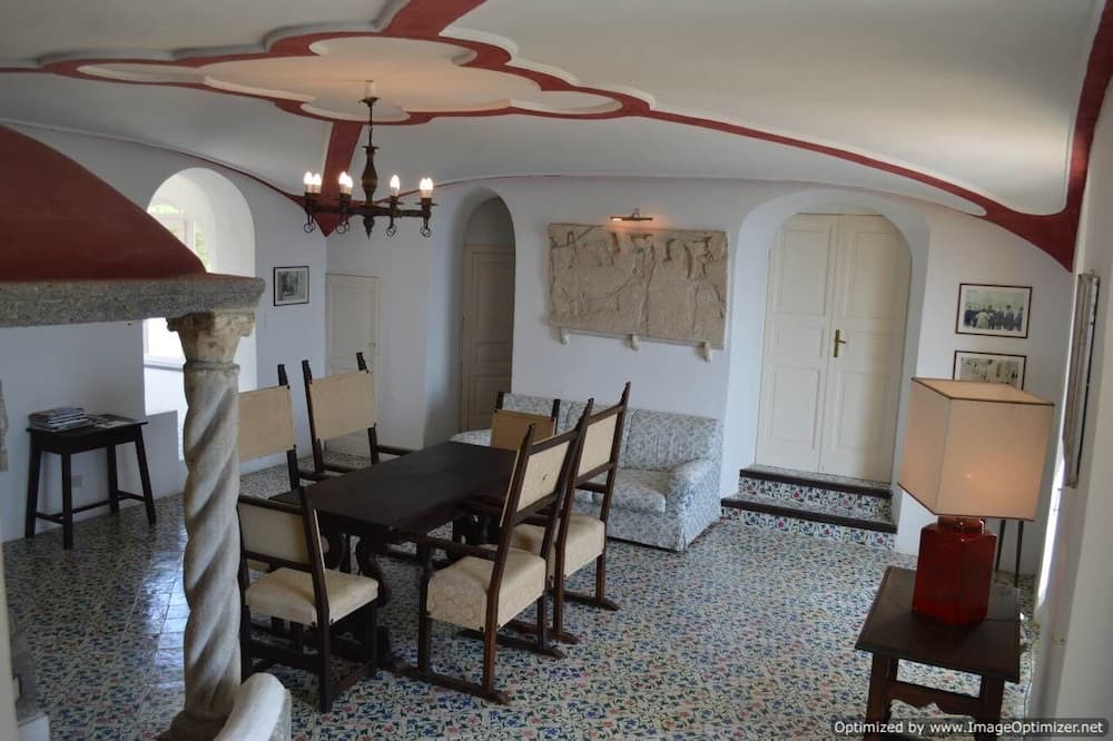 Photo of Livingroom in Scala