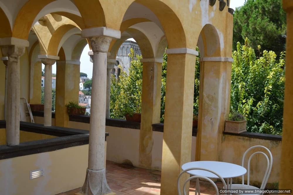 Photo of Patio Balcony in Scala