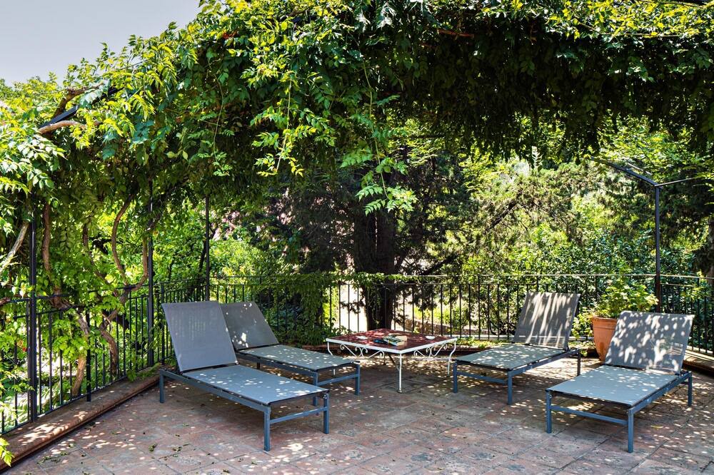 Photo of Outdoor in Nola