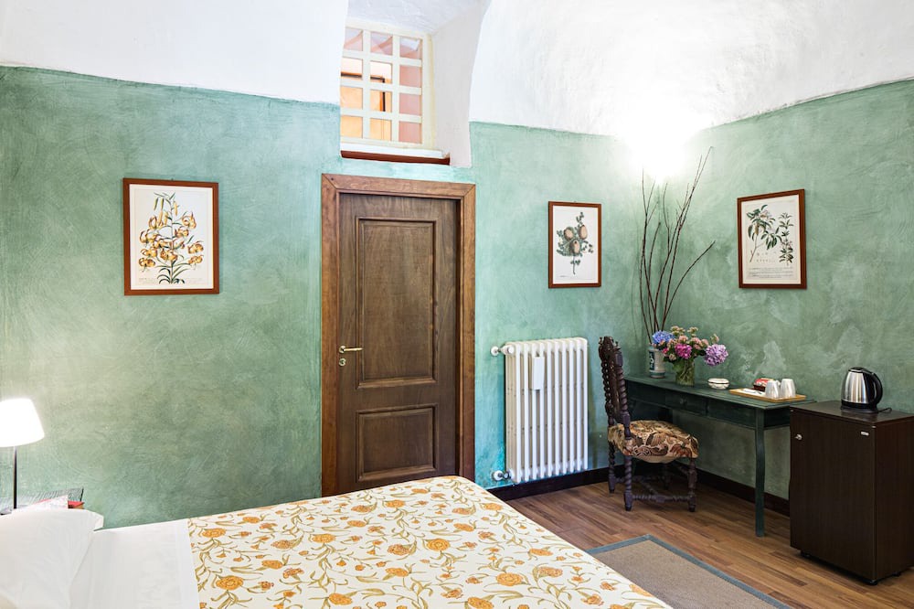 Photo of Bedroom in Nola