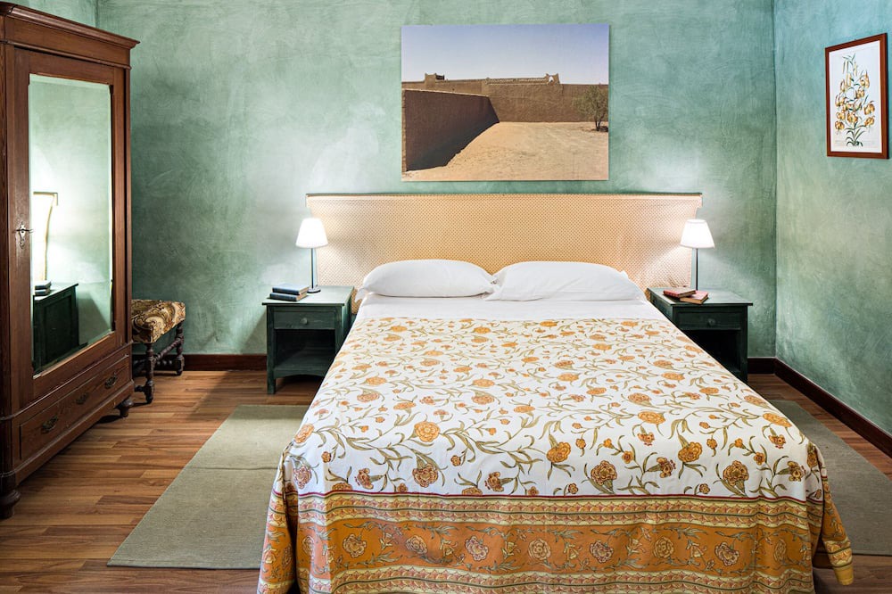 Photo of Bedroom in Nola