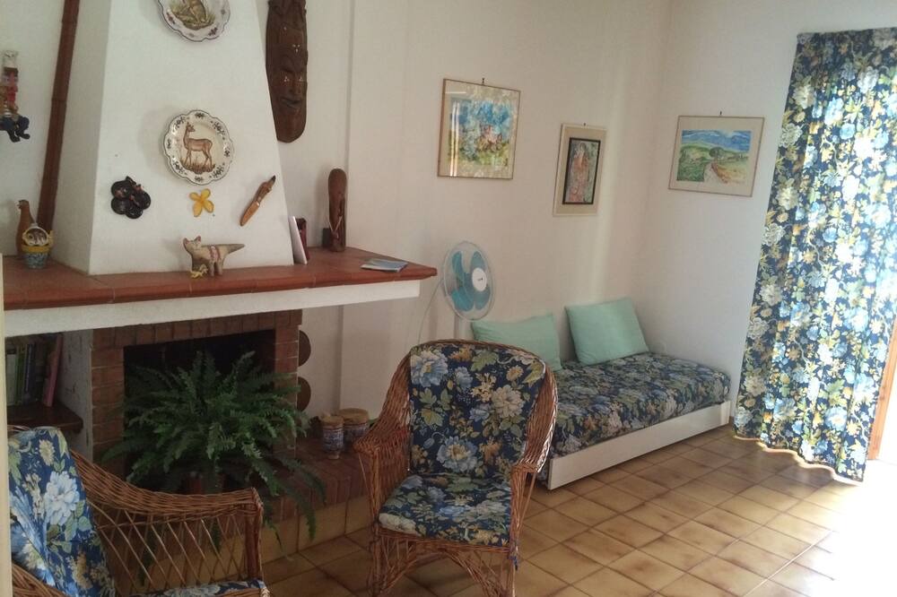 Photo of Livingroom in San Nicola Arcella