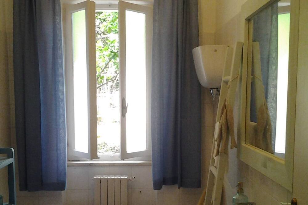 Photo of Bathroom in Cetraro