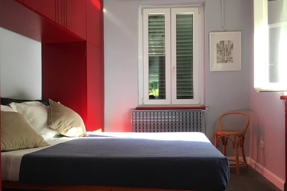 Photo of Bedroom in Chiaia