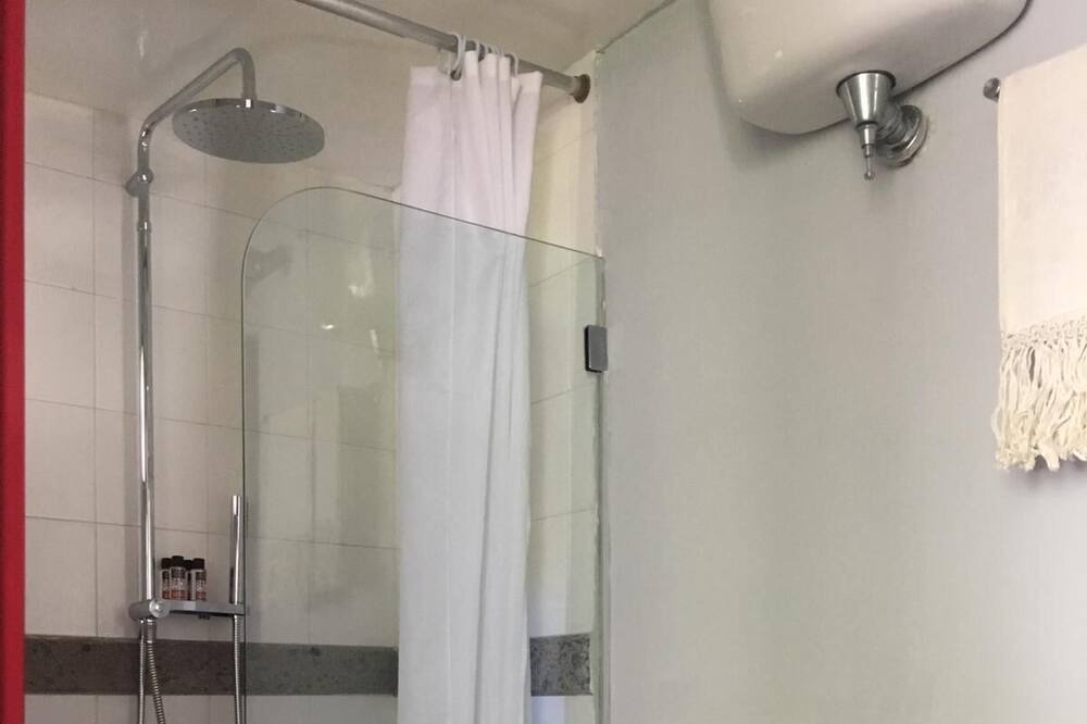 Photo of Bathroom in Chiaia