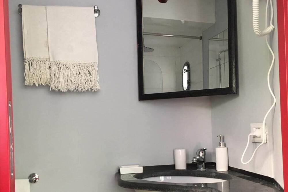 Photo of Bathroom in Chiaia