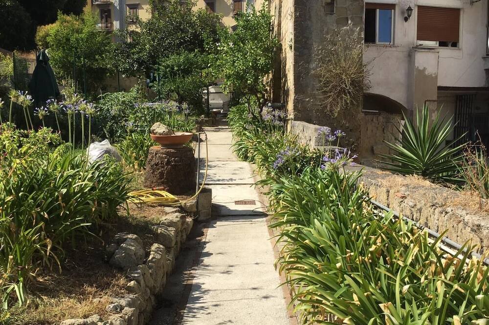 Photo of Outdoor in Chiaia