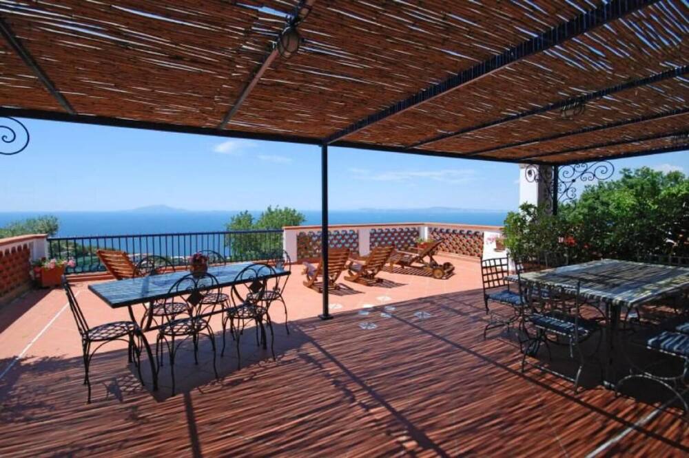 Photo of Patio Balcony in Termini
