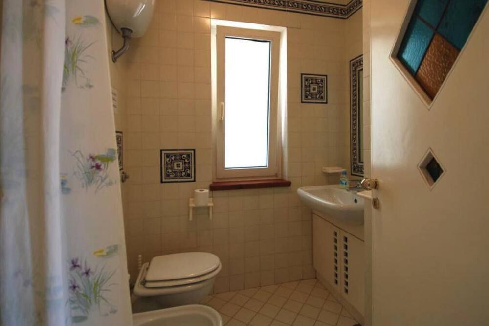 Photo of Bathroom in Termini