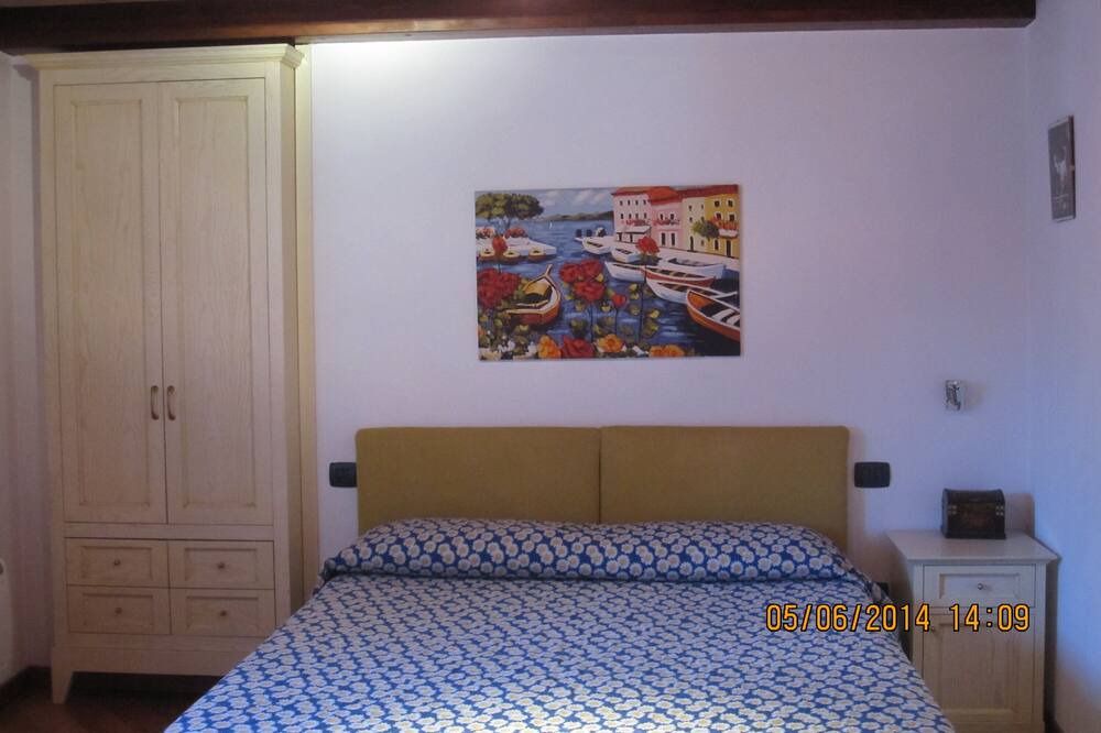 Photo of Bedroom in Rossano