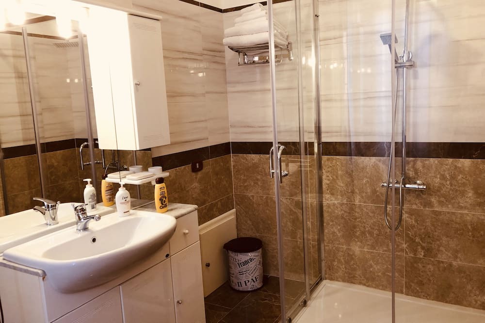 Photo of Bathroom in Aquino