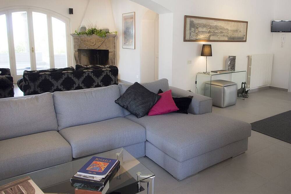 Photo of Livingroom in Melizzano