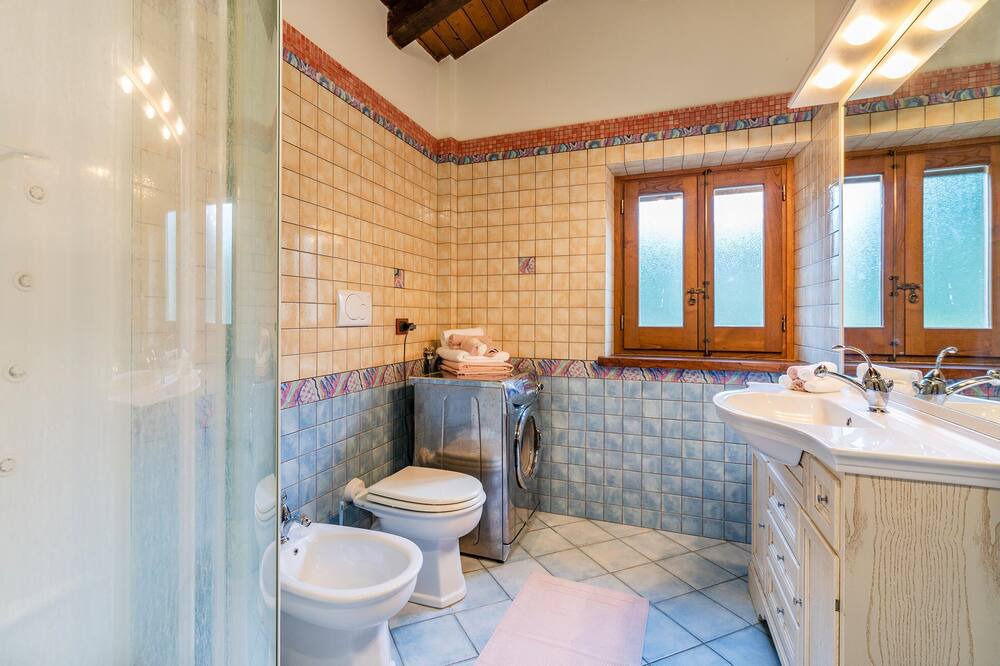 Photo of Bathroom in Montepaone Lido