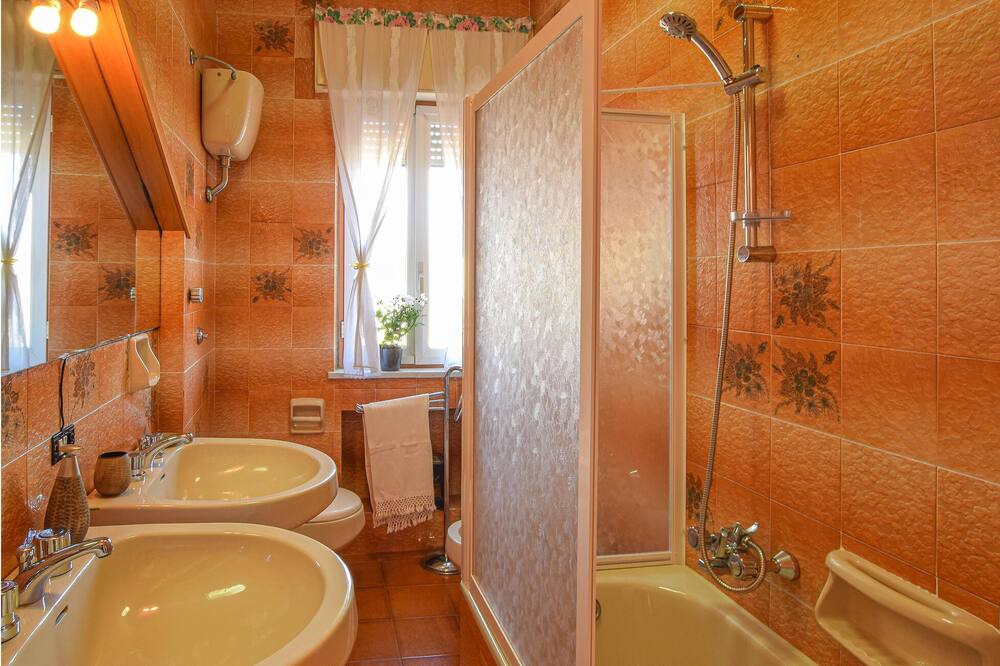 Photo of Bathroom in Simeri-Crichi