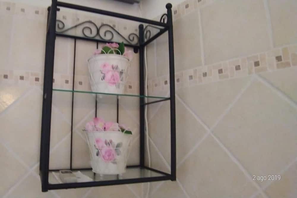 Photo of Bathroom in Scapoli