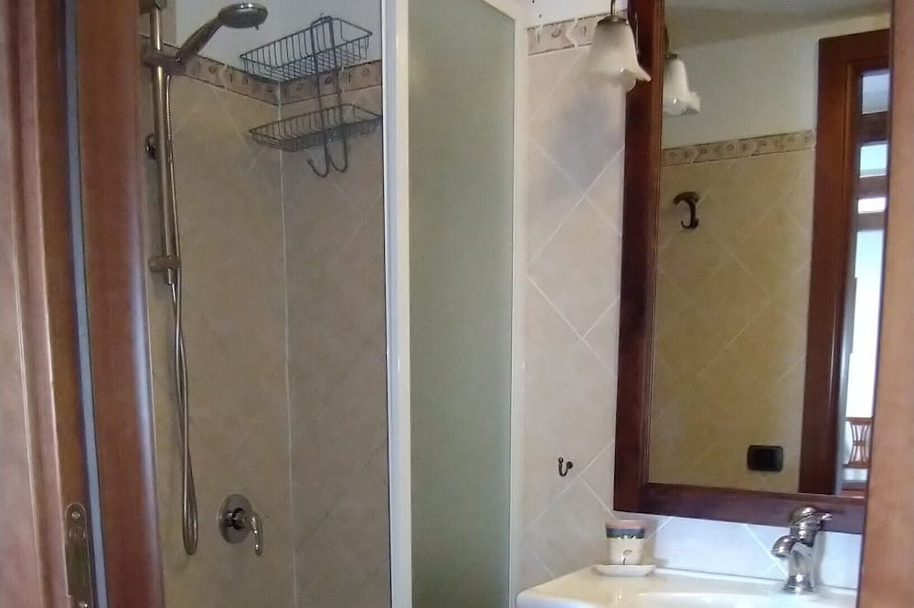 Photo of Bathroom in Scapoli