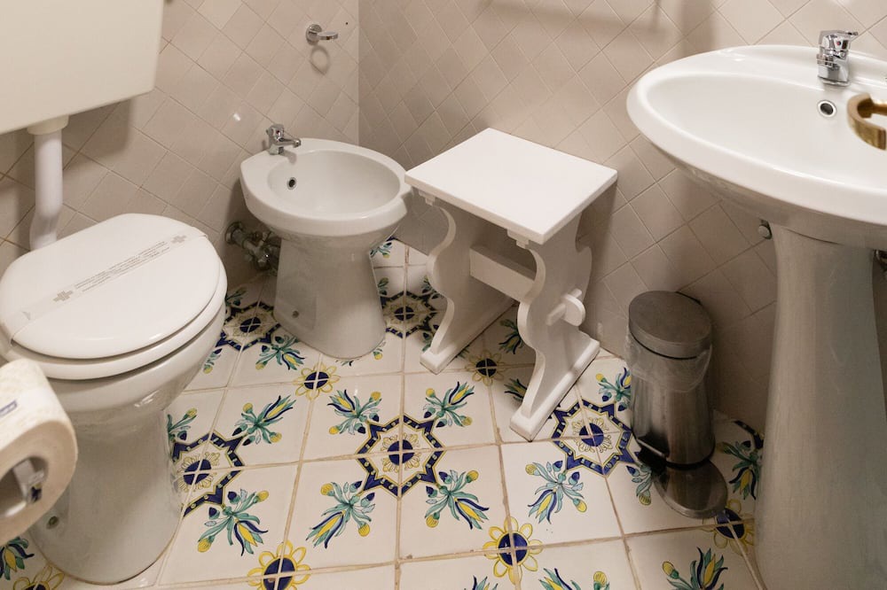 Photo of Bathroom in Anacapri