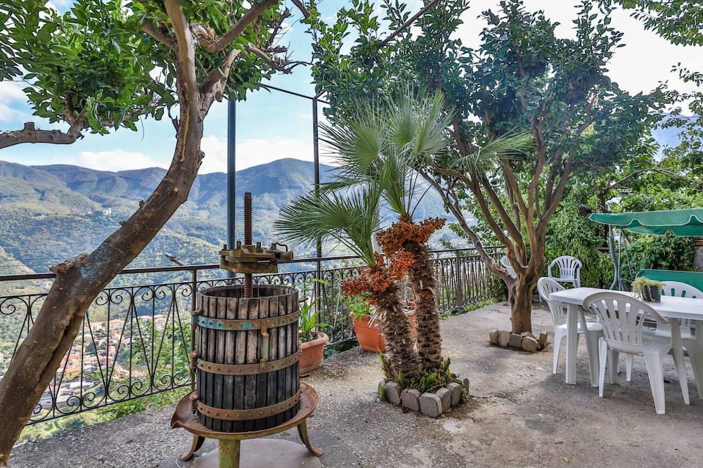 Photo of Outdoor in Piazza-Tralia-Pendolo
