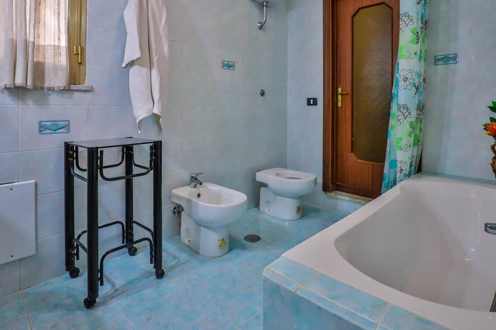 Photo of Bathroom in Piazza-Tralia-Pendolo