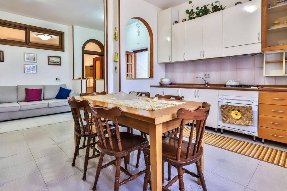 Photo of Kitchen in Piazza-Tralia-Pendolo