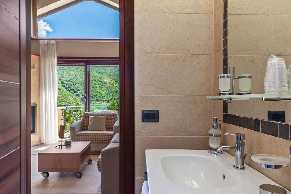 Photo of Bathroom in Scanno