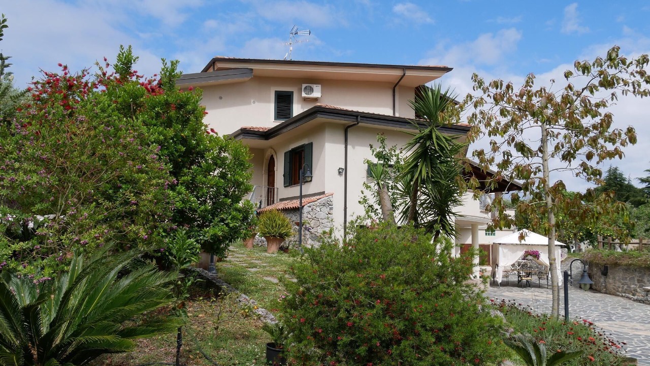 Photo of Buildings in Gasponi