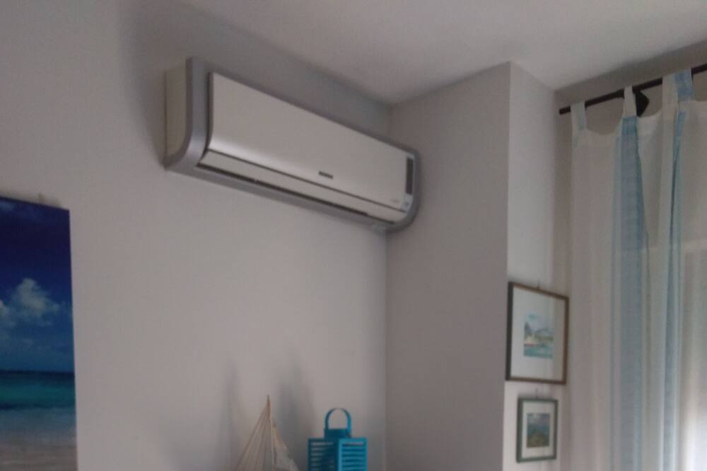 Photo of Bedroom in Minturno