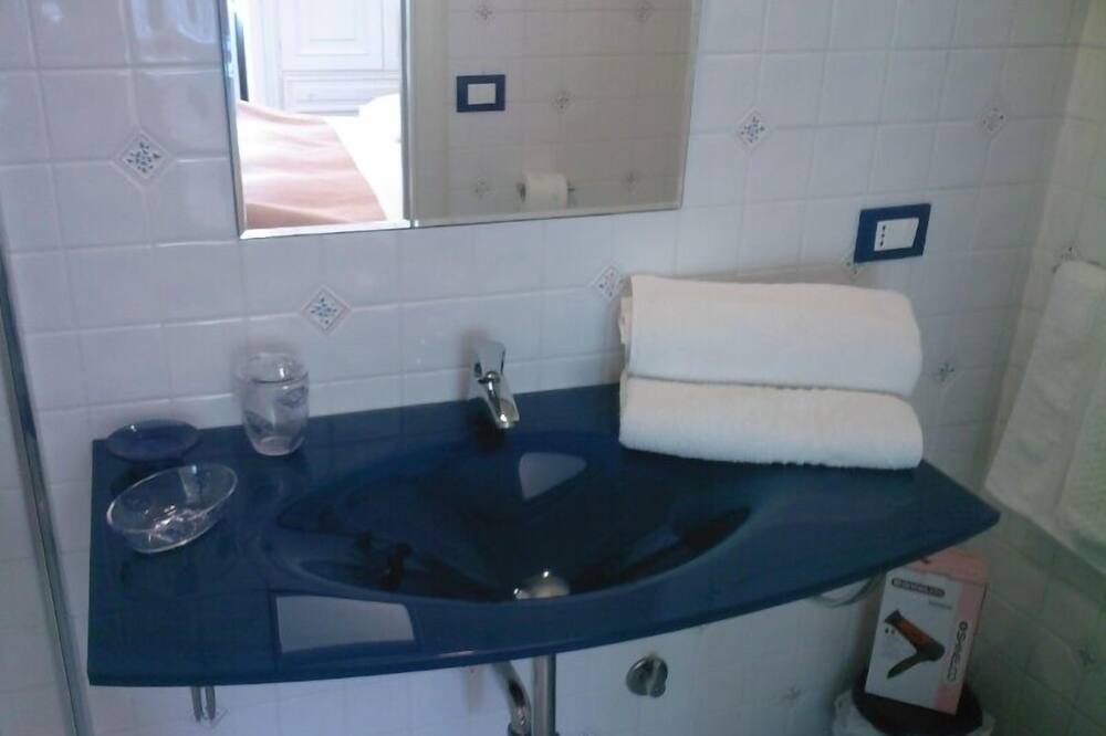 Photo of Bathroom in Meta