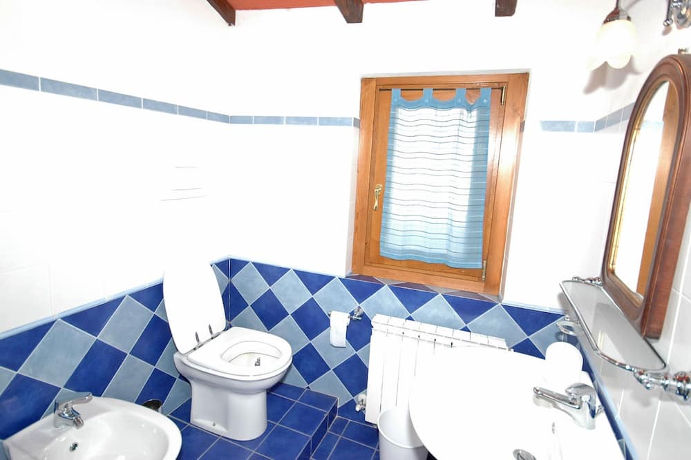Photo of Bathroom in Valagnesi