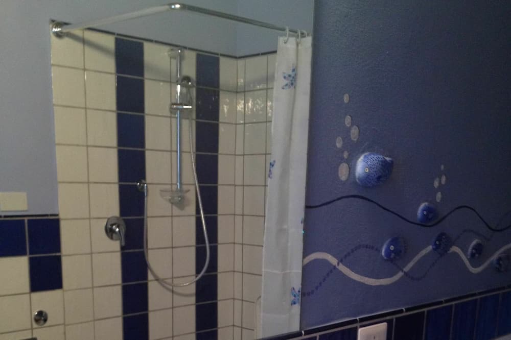 Photo of Bathroom in Montoro