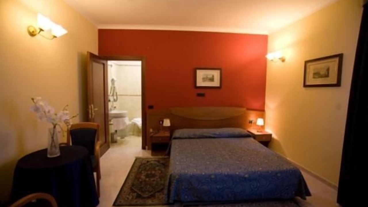 Photo of Bedroom in Nola