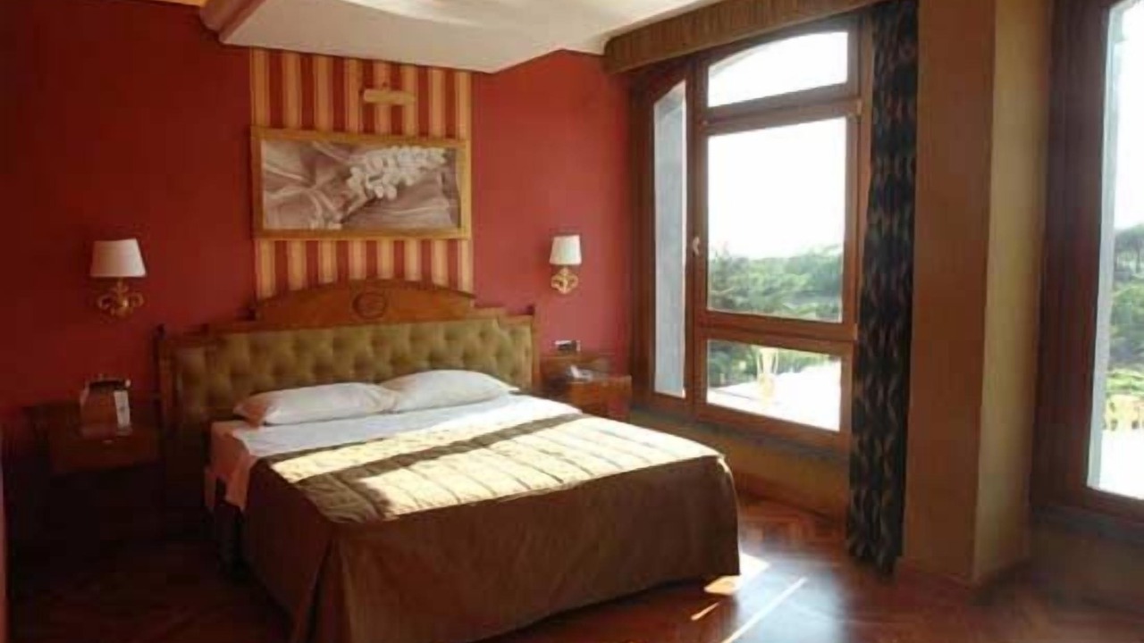 Photo of Bedroom in Torre del Greco