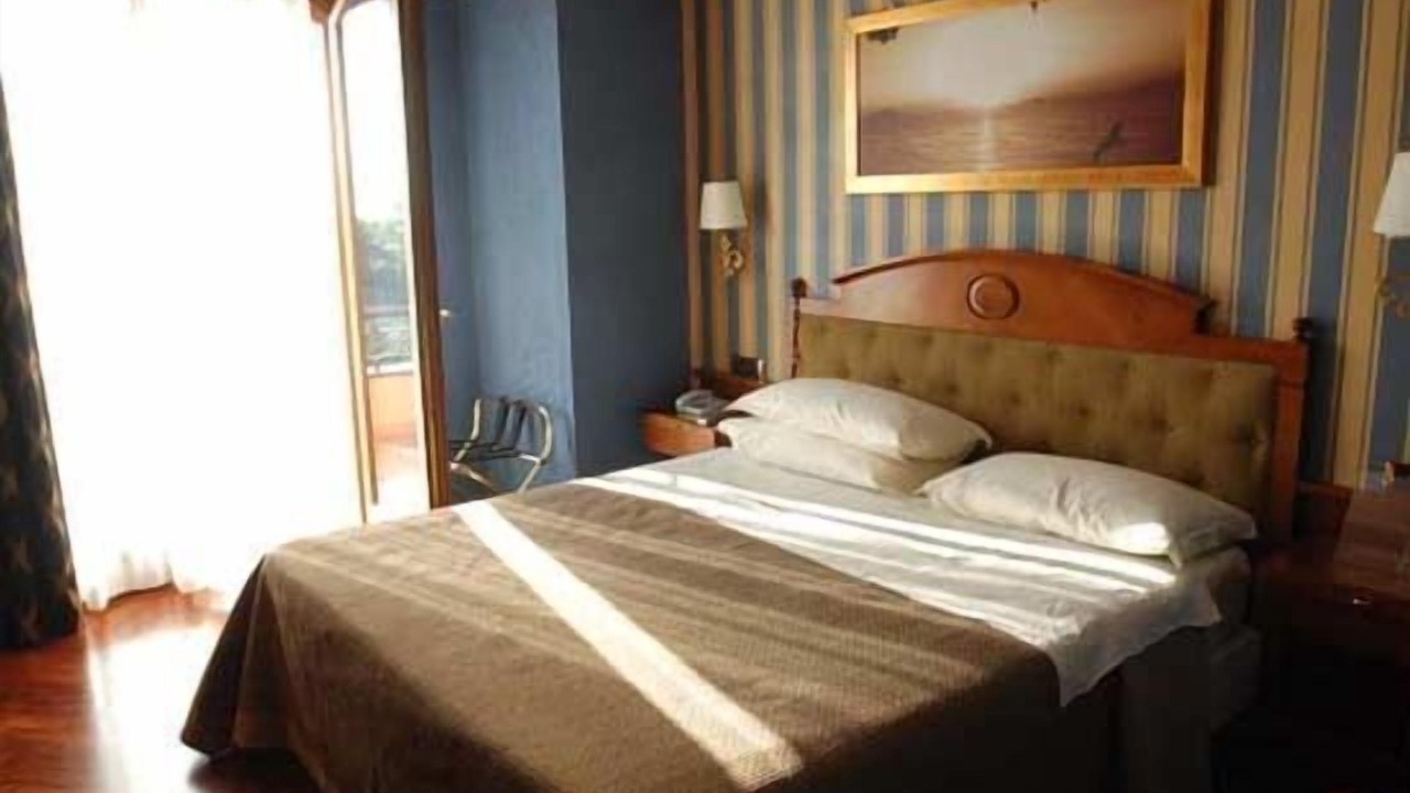 Photo of Bedroom in Torre del Greco