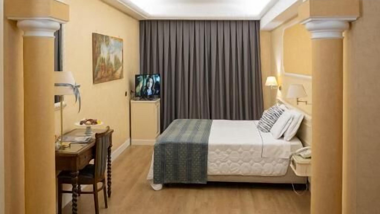 Photo of Bedroom in Nola