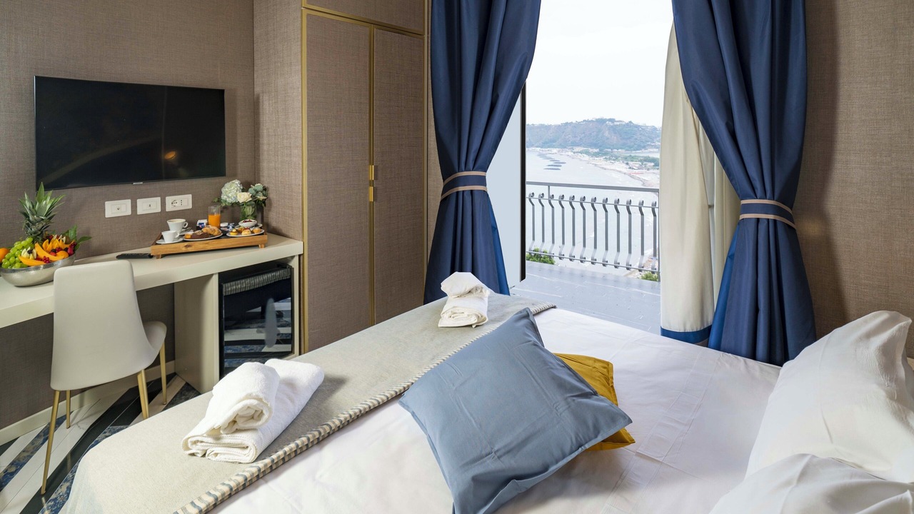 Photo of Bedroom in Capo Miseno