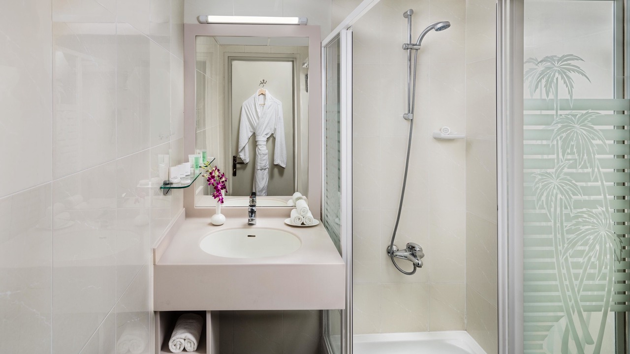 Photo of Bathroom in Al Mankhool