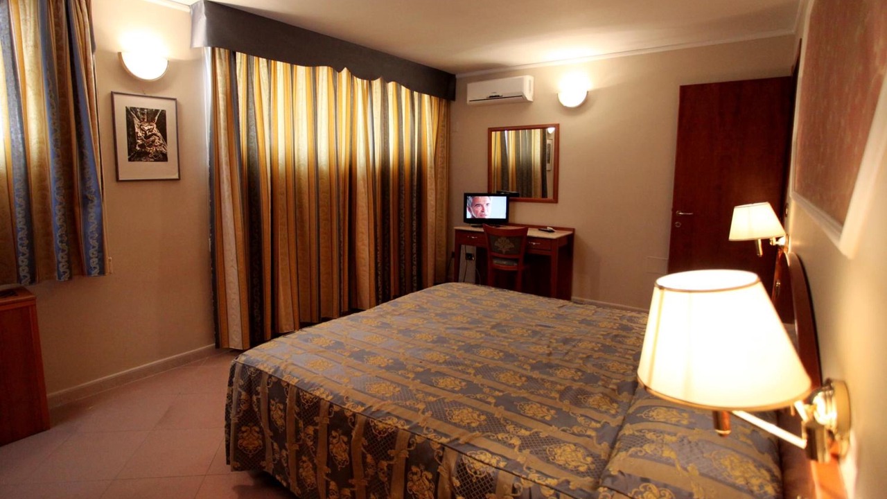 Photo of Bedroom in Nola