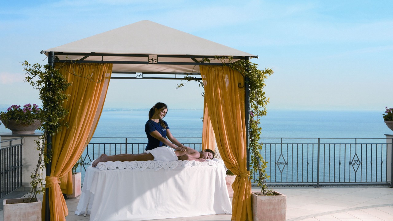 Photo of Patio Balcony in Raito