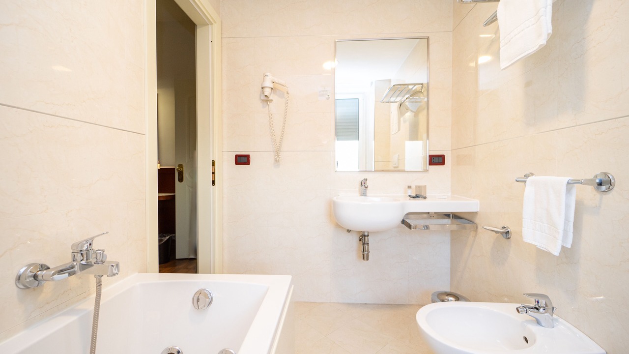 Photo of Bathroom in Roges