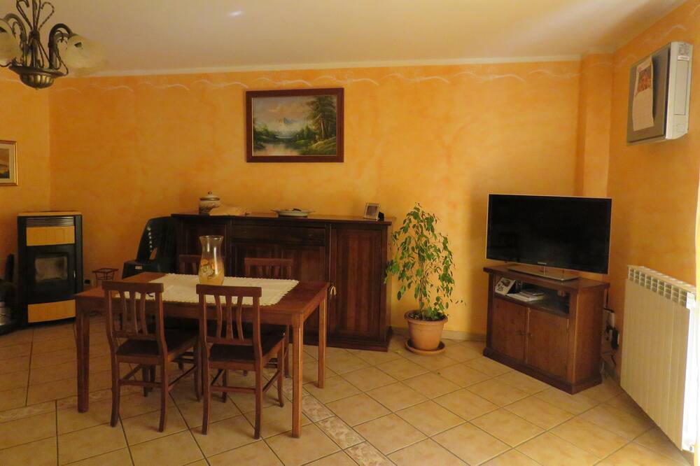 Photo of Livingroom in Falerna