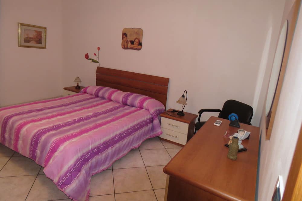 Photo of Bedroom in Falerna