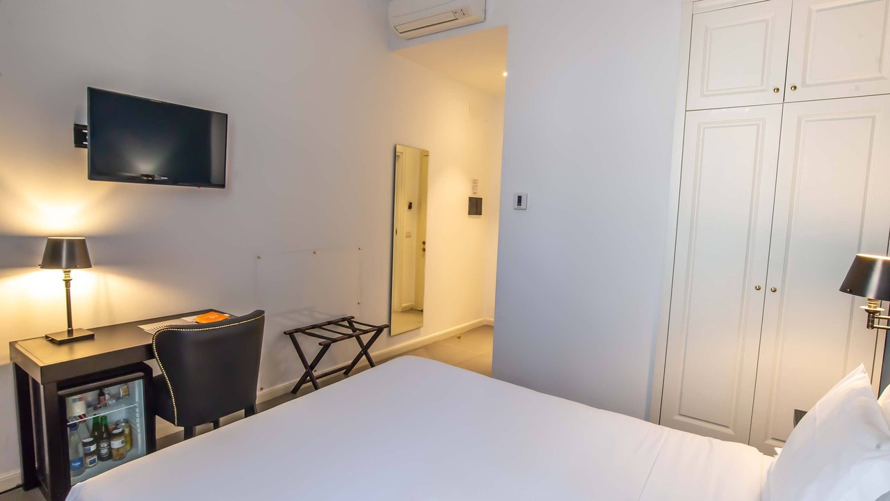 Photo of Bedroom in Mergellina