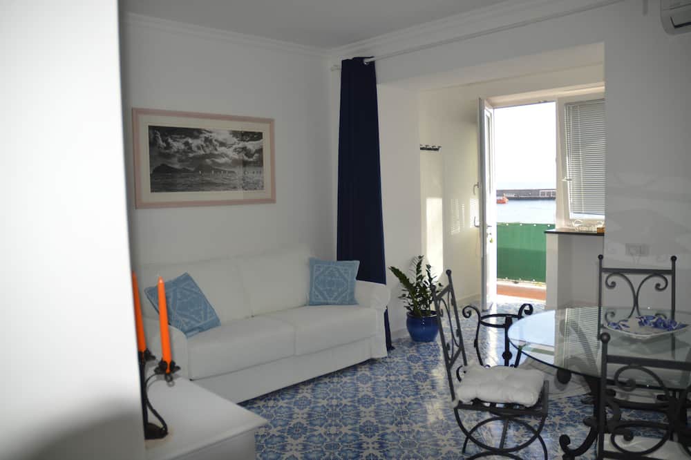 Photo of Livingroom in Marina Grande