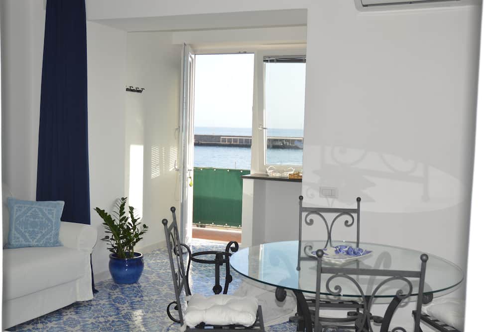 Photo of Livingroom in Marina Grande